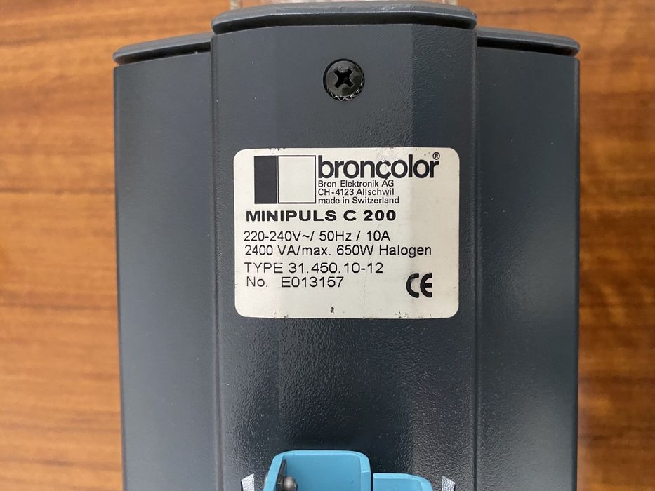 2x Broncolor minipuls 200 (Vendo Conjunto ou Unidade €250.00)