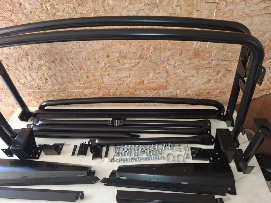 Land Rover Defender 90 Roll Cage Soft Top