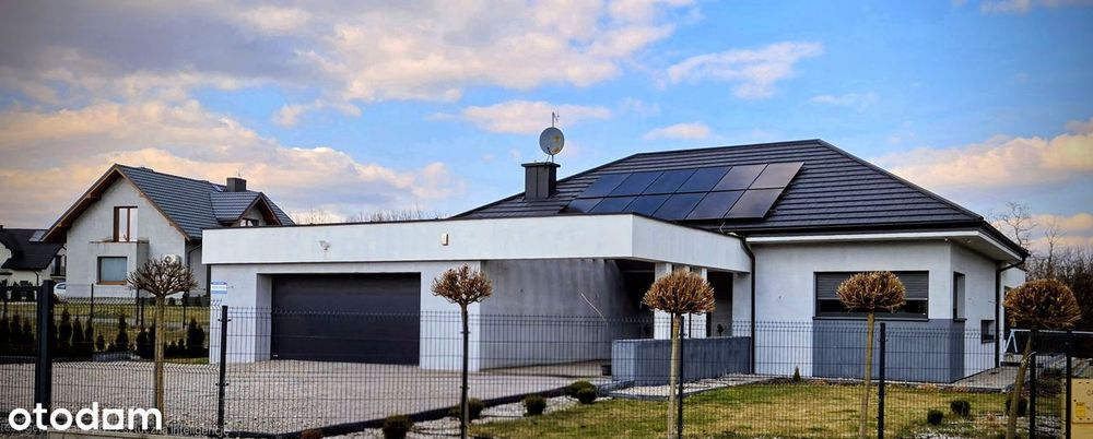 Nowoczesny dom parterowy 228 m² | 4 pokoje | działka 1525 m² | PV