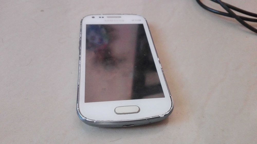 Samsung Galaxy S Duos S7562 Pure White