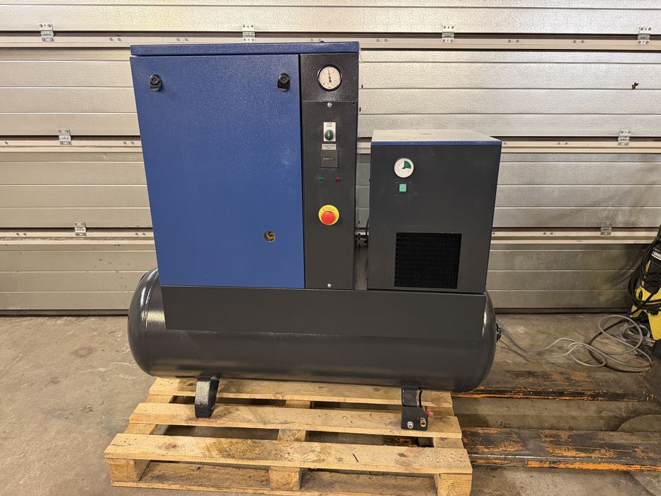 Atlas Copco Airpress  Ceccato Sprężarka Kompresor śrubowy 3Kw Osuszcz zbiornik 200l  Perfekt stan!!!