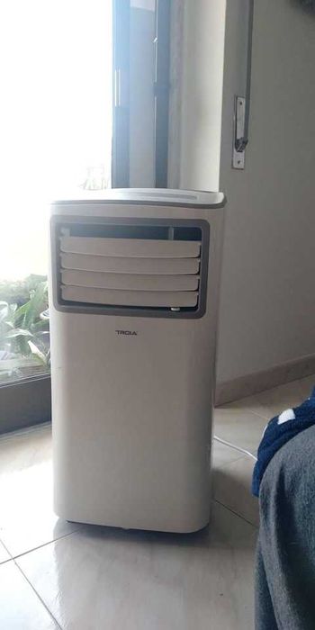 TROIA - Ar Condicionado  Portátil /Desumidificador/Ventilação