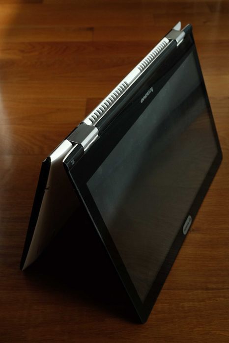 Lenovo Yoga 500 | 2-em-1 Tátil | Funcional | Ideal para uso básico