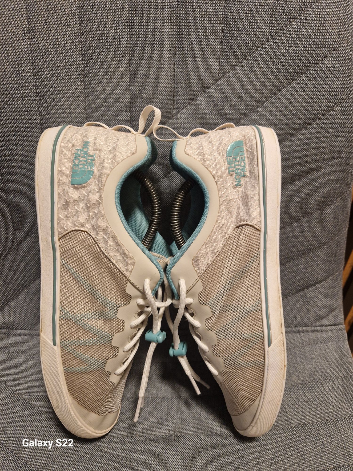 The north face base camp flow sneaker clearance