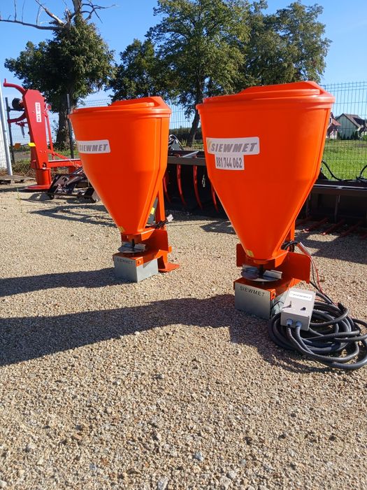 Piaskarko-Solarka Posypywarka SIEWMET 12v