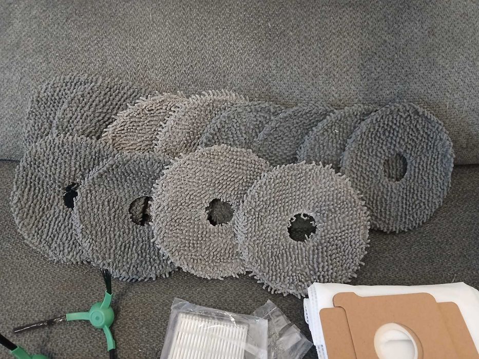 Vendo Combo sacos aspiradores, mops, filtros, acessórios iRobot