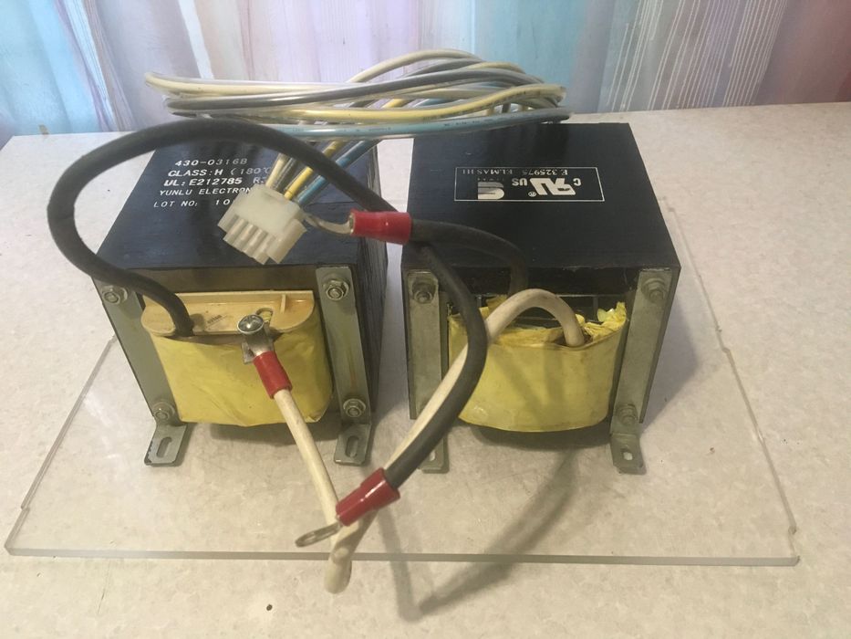 Трансформатор 220/13.2 вольт 3квт