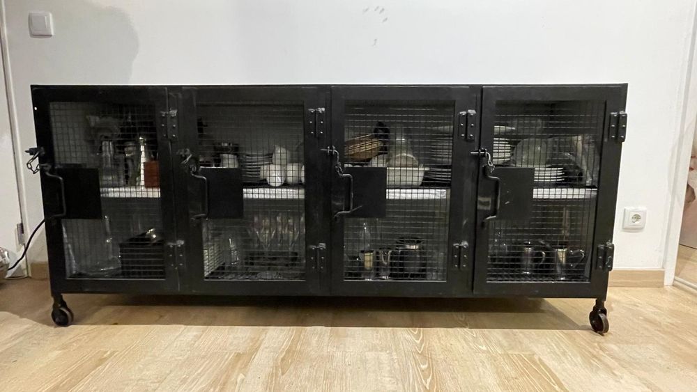 Armário Aparador em Ferro para interior ou  exterior