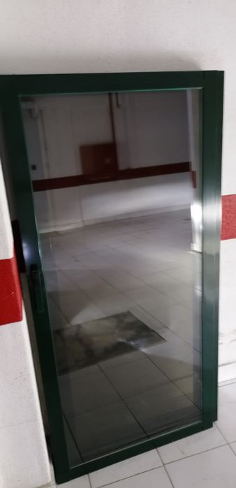 4 Janelas duplas em verde. Sem os caixilhos