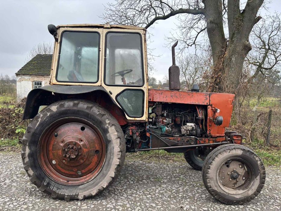 Продам 2 трактори