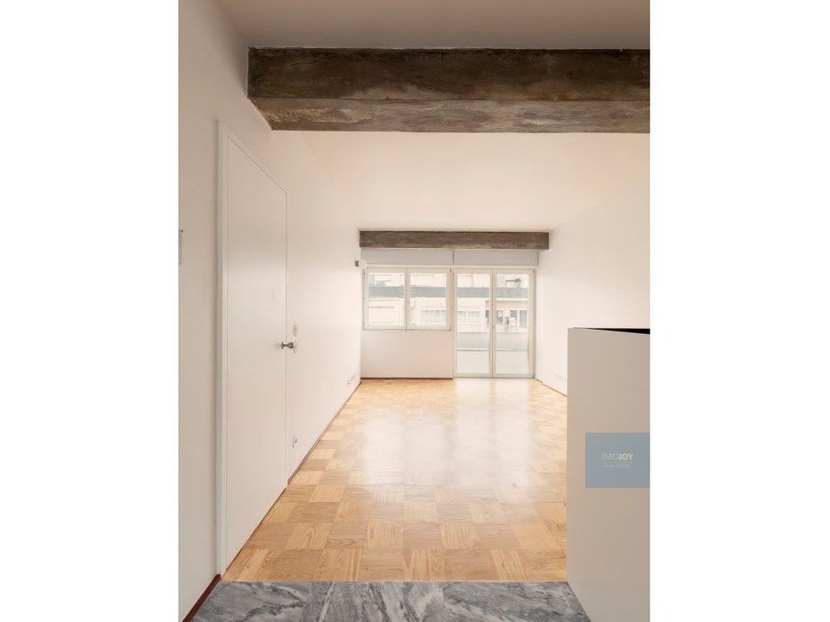 Apartamento T1 para venda no centro histórico do Porto