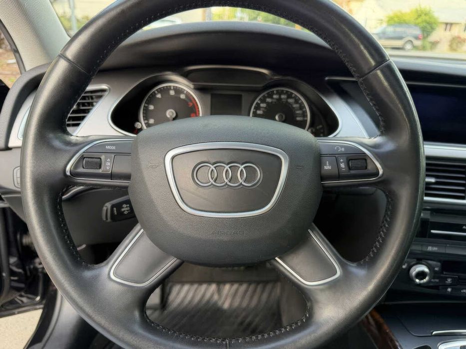 Audi A4 quattro Premium Plus      2014