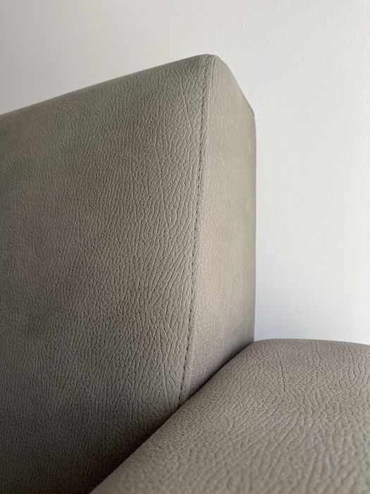 Sofá Cinzento aveludado