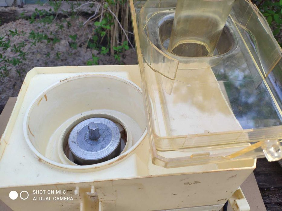 Кухонный комбайн, соковыжималка, некомплект