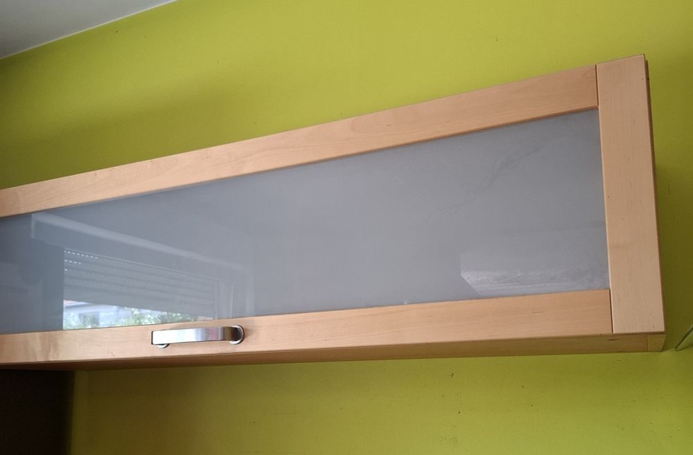 Ikea Varde witryna wisząca