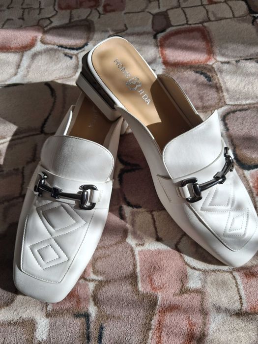 Шльопанці жіночі