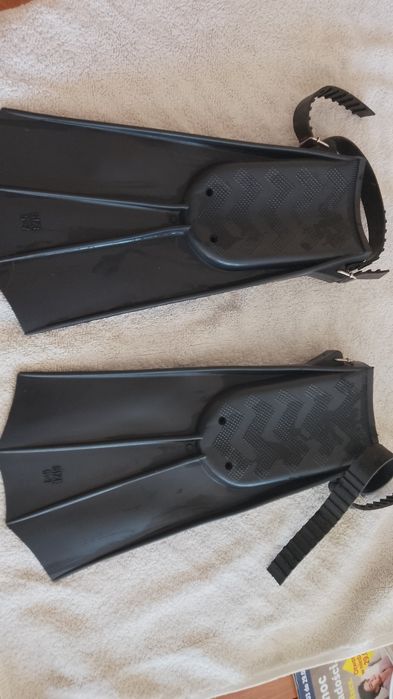 Sprzedam Płetwy size 5-7