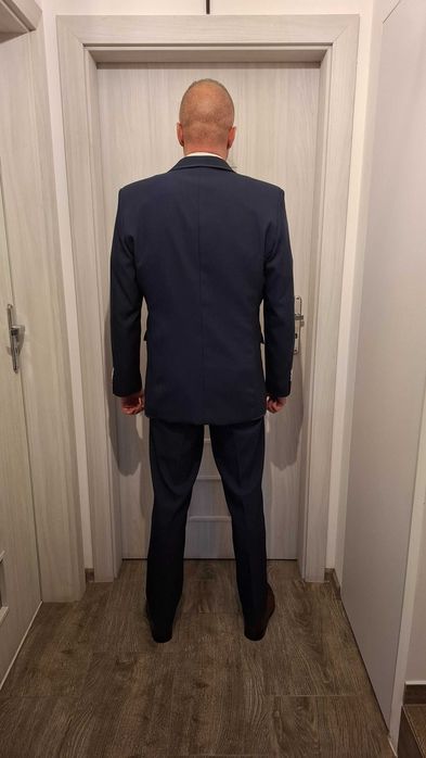 Garnitur męski elegancki