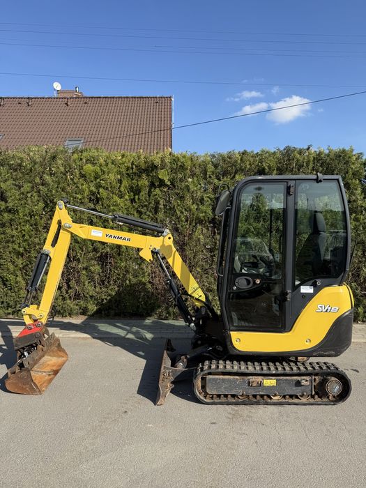 Minikoparka Yanmar sv18