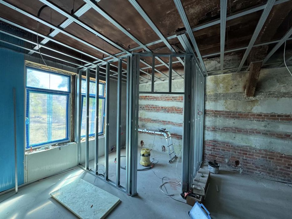 Mikrocement, usługi wykończeniowe