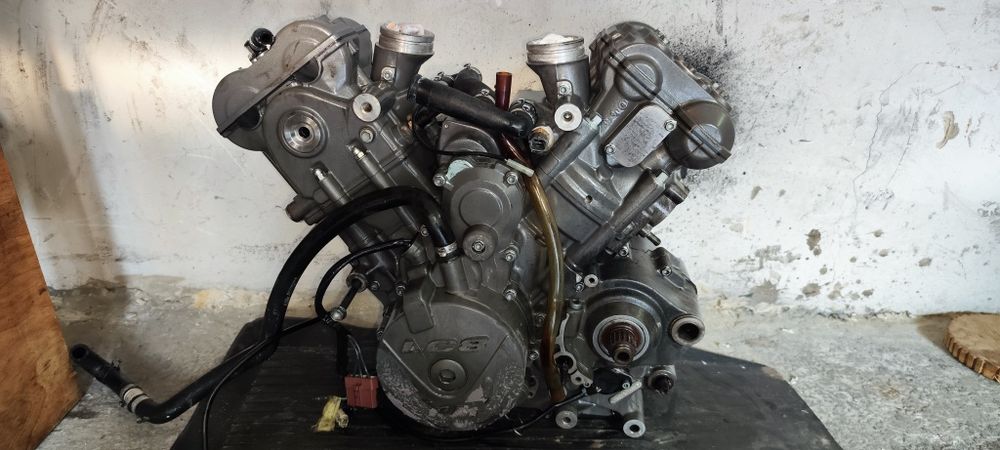 Двигун Ktm 950 adventure, duke, super enduro, super moto lc8