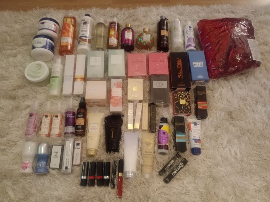 Mega Zestaw Avon 56 sztuk. Wyprzedaż