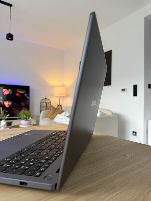 Huawei Matebook D16