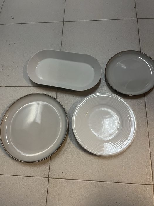 Chipped tableware for donation441342912533647360