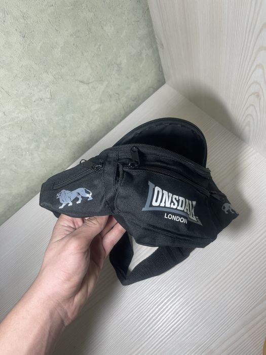 Сумка бананка lonsdale