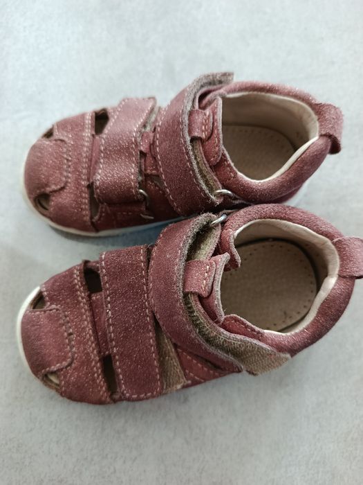 Sandałki dziecięce