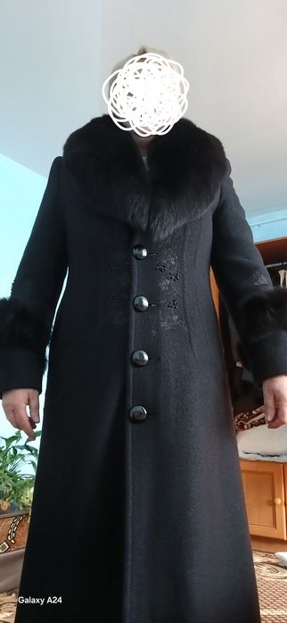 Пальто зимове  жіноче.