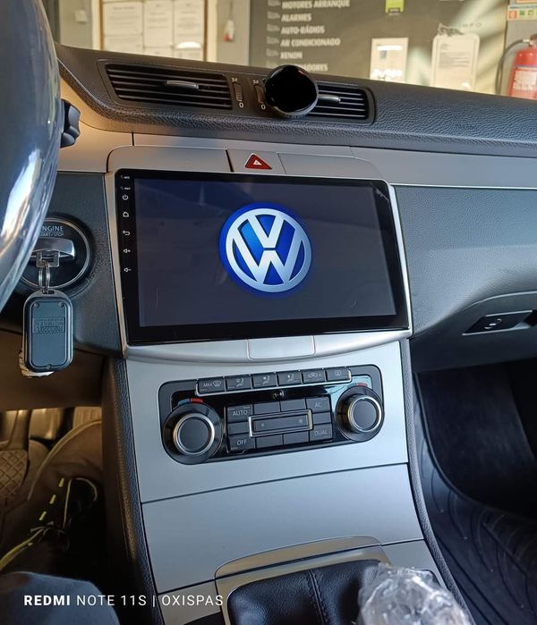 Rádio Android 13 com GPS Volkswagen Passat B6 B7 (Novo)
