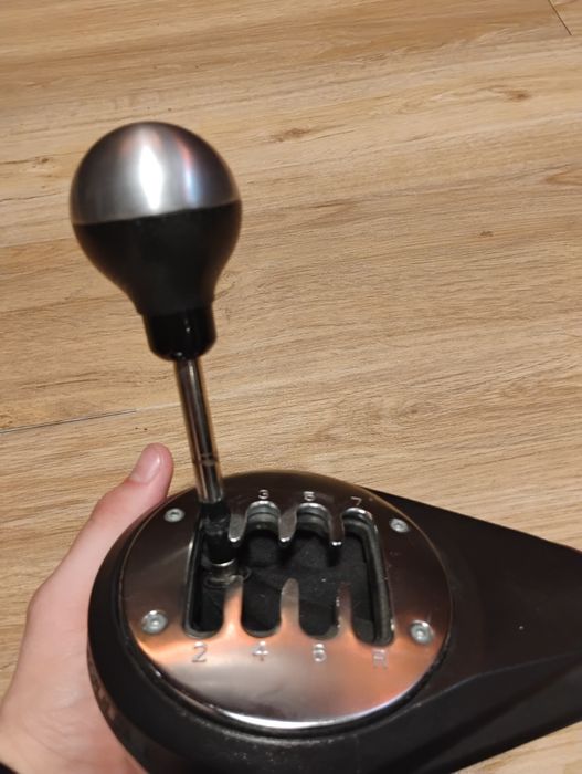 Biegi ThrustMaster TH8A