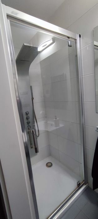 Sprzedam zestaw drzwi prysznicowe, brodzik i panel prysznicowy Corsan