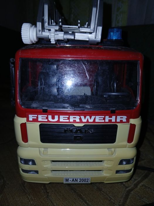 пожежна машина брудер