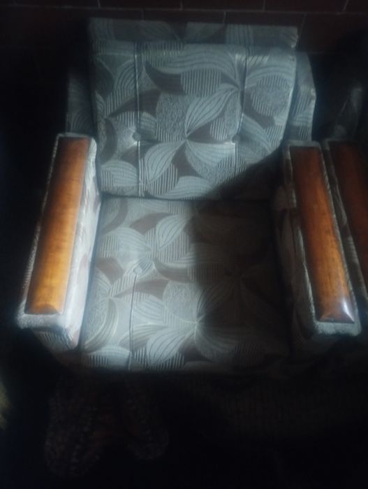 Крісло не розкладне