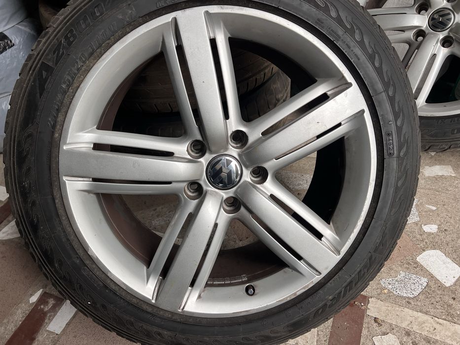 Комплект дисков на фольксваген туарег r20