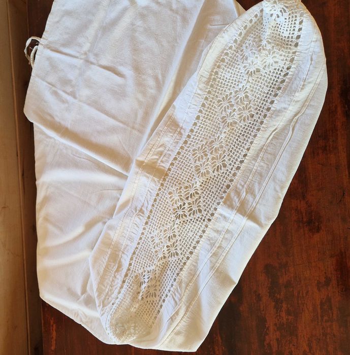 Навлочка ручной работы