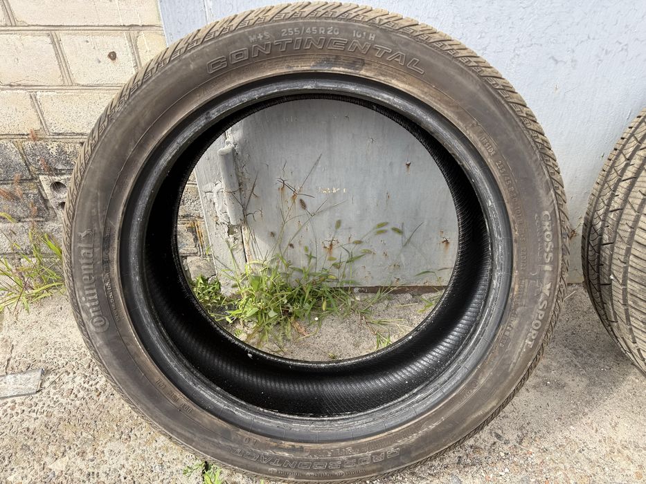 Продам 2 шини Continental 255/45 R 20