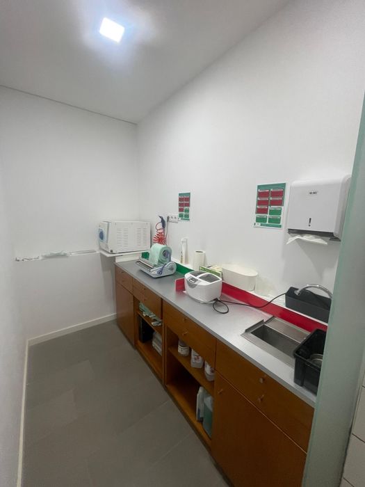 Gabinete de Medicina Dentária totalmente equipado para arrendamento – Felgueiras