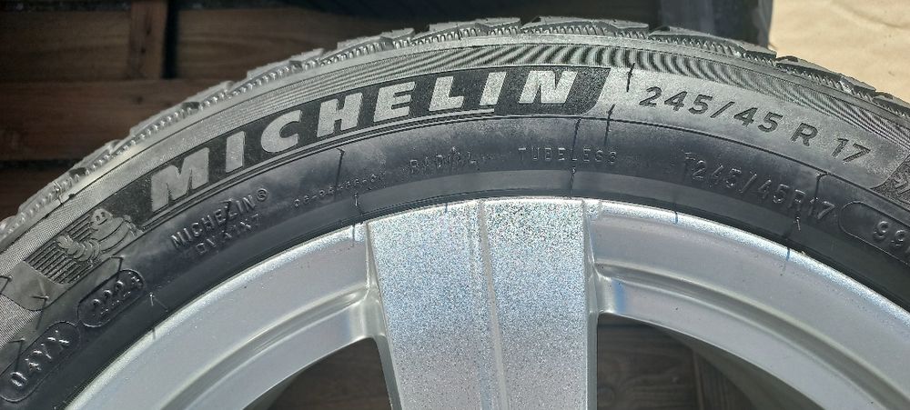 Jantes 17" mercedes com pneus...conjuntos novos