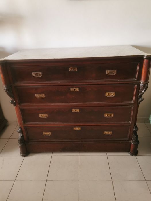 Cómoda Século XIX c/Tampo Mármore - 5 Gavetas (Antiga)