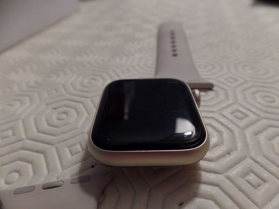 Apple Watch SE (2ª Geração) GPS 40mm Starlight Original Apple
