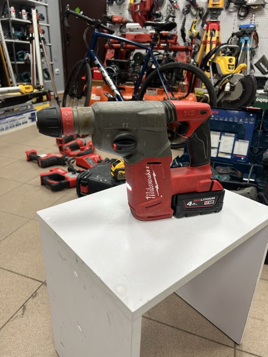 Перфоратор Milwaukee m18 CHX