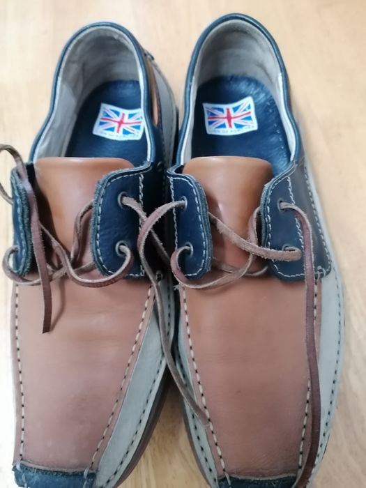 Vendo desocupar t 43 todos em couro