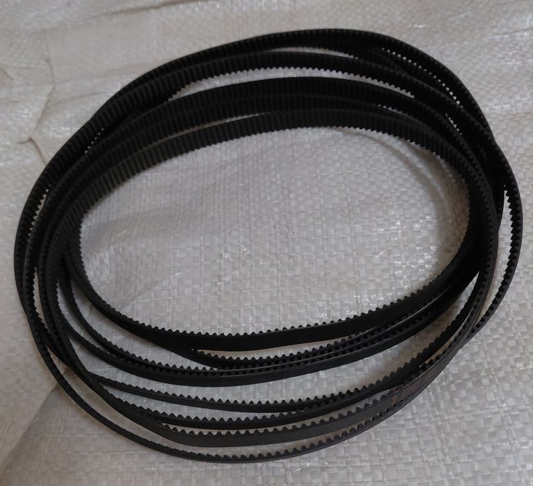 Приводной ремень.