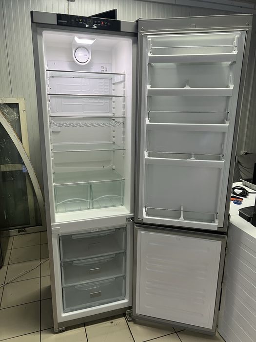 Хододильник Liebherr NoFrost