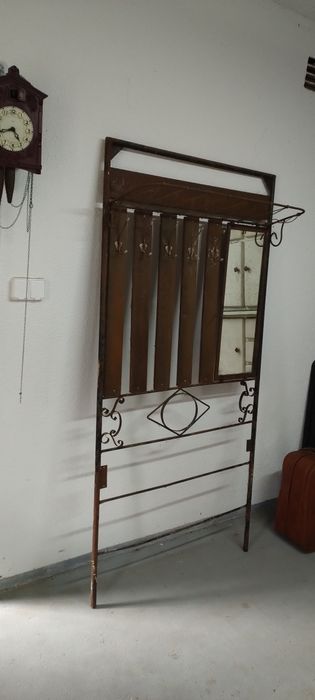 Garderoba PRL metalowa z lustrem szatnia