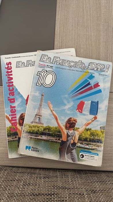 Manual frances: En français svp + caderno de atividade