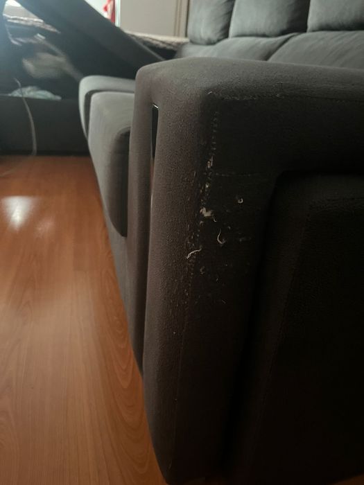 Sofá 3 lugares com arrumação